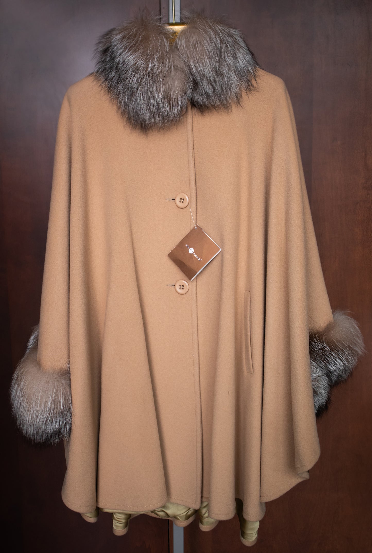 Crystal Fox Trim Medium Button Camel Cape